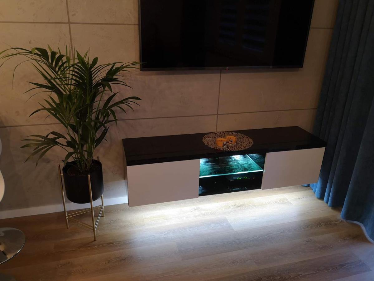 Apartament Platynowy W Centrum Miasta Częstochowa Buitenkant foto