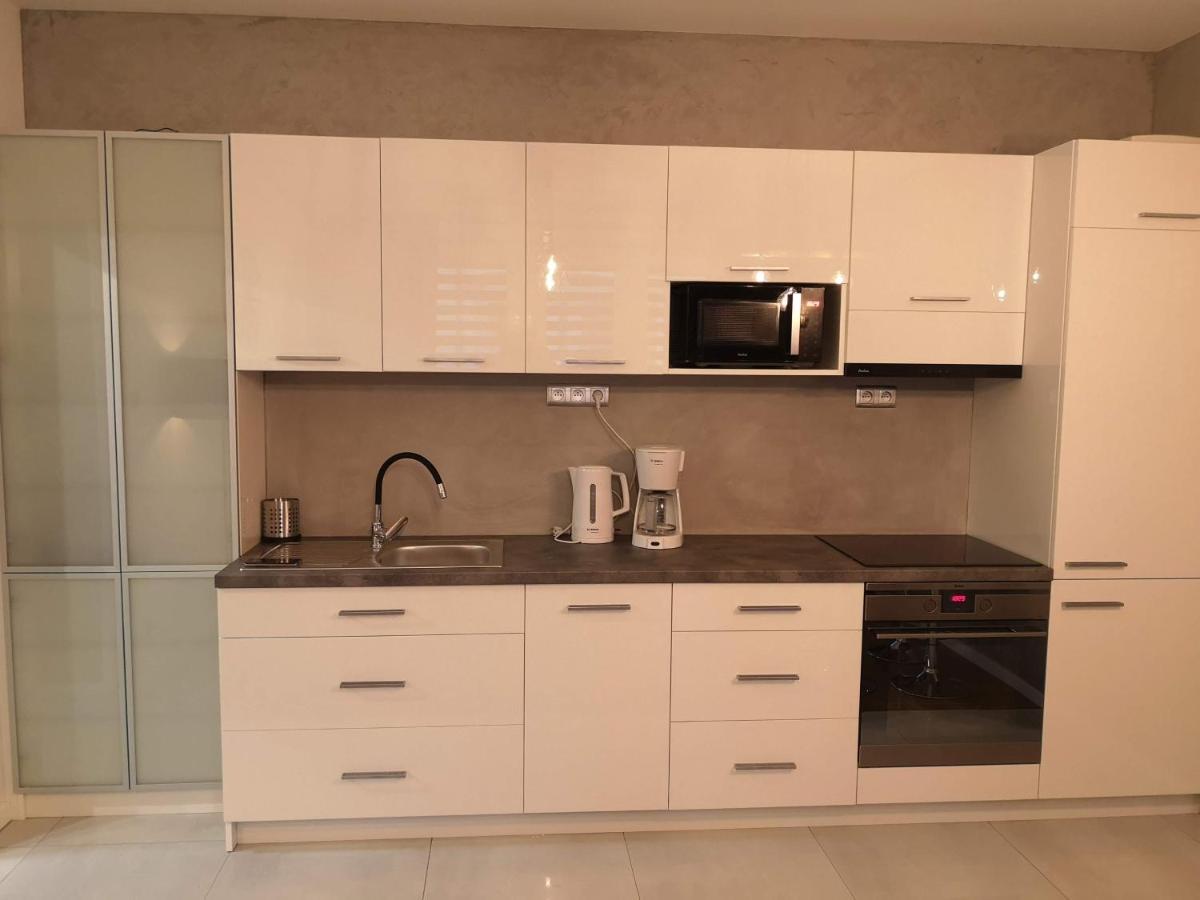 Apartament Platynowy W Centrum Miasta Częstochowa Buitenkant foto
