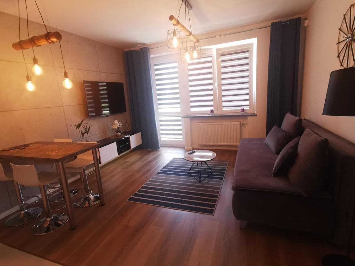 Apartament Platynowy W Centrum Miasta Częstochowa Buitenkant foto